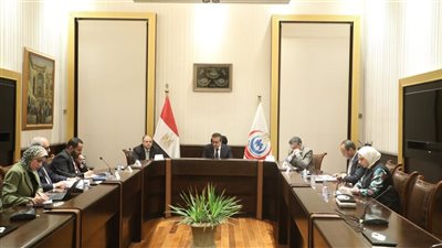 تزامنًا مع الحرب بين إيران وإسرائيل| وزير الصحة يوجه بحصر جميع الأدوية.. وتقييم سلاسل التوريد