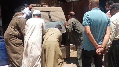 حملات مكثفة بطهطا لضبط المنشآت المخالفة ورفع الإشغالات في سوهاج