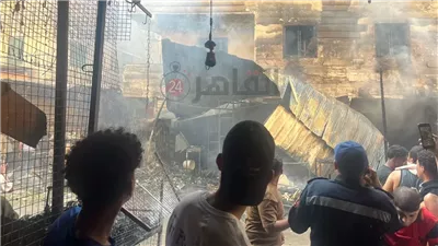 شاهد عيان يكشف تفاصيل حريق محلات تجارية في فيصل | صور وفيديو 