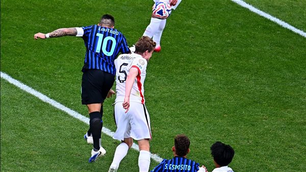 مباراة أوراوا ريدز