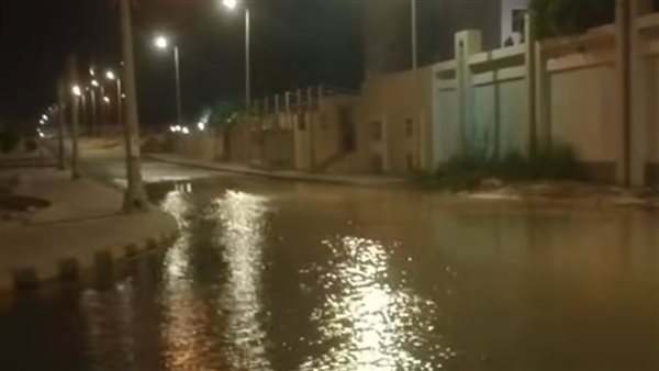 كسر ماسورة مياة أمام