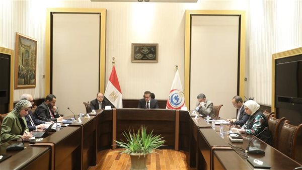 وزير الصحة والسكان