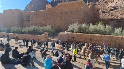 420 سائحا يزورون سانت كاترين اليوم