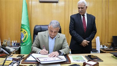 محافظ الإسماعيلية يعتمد نتيجة الشهادة الإعدادية بنسبة نجاح 85.1%