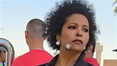 نهاية حزينة.. القصة الكاملة لـ لفقدان الإعلامية الليبية حنان المقوب لأسرتها بعد تحليل الـ DNA