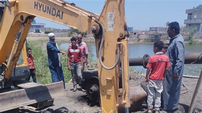 بورسعيد × 24 ساعة| ضبط سلع فاسدة وتشديد الرقابة على الشاطئ وإزالة تعديات على 25 فدانًا| صور 