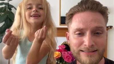 نحن لسنا عربًا ولكن.. تريند جديد يجتاح تيك توك بمشاركة أجانب للأغاني العربية