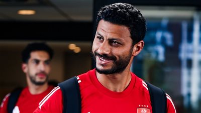 أحمد بلال: الشناوي محتاج قرصة ودن.. ويجب بقاء ديانج مع الأهلي 