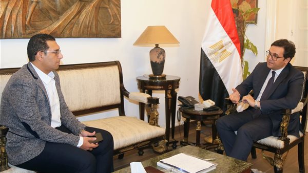 الوزير. والدكتور