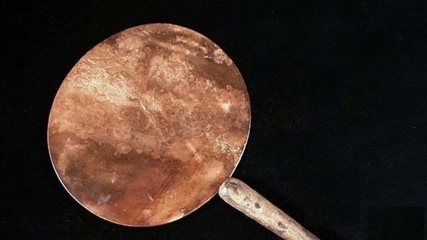 مرآة مصرية برونزية