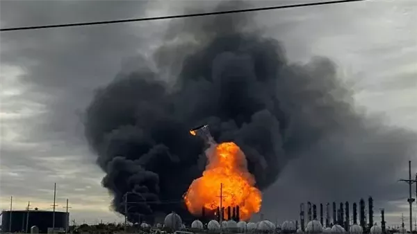  انفجارات معسكر التاجي