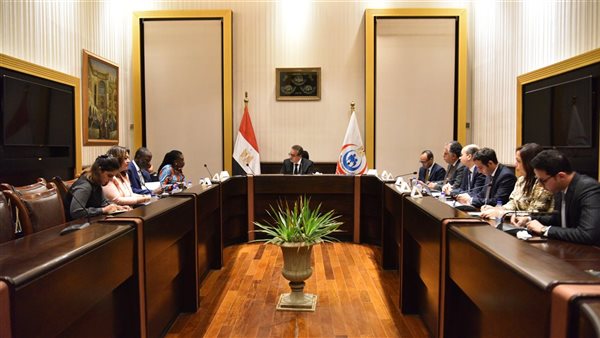 وزير الصحة والسكان