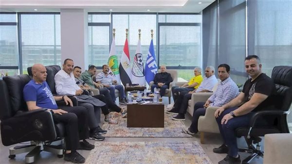 الجهاز الفني لمنتخب