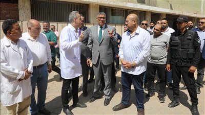 محافظ الجيزة يناقش مع مدير مستشفى الحوامدية أبرز المقترحات ويستمع لشكاوى المرضى