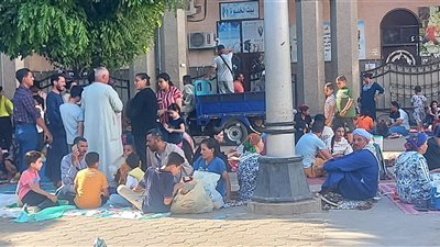 بحضور الآلاف.. الدير المحرق بأسيوط يختتم احتفالات عيد العذراء مريم حلت الحديد 