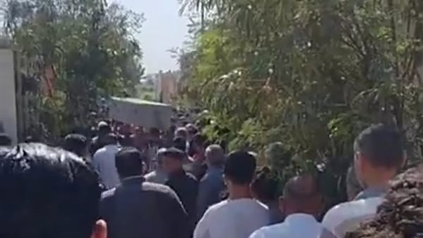 تشييع جثماني شقيقين