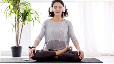 9 تمارين منزلية لتخفيف التوتر بعد يوم عمل طويل.. موصي بها من جامعة هارفارد