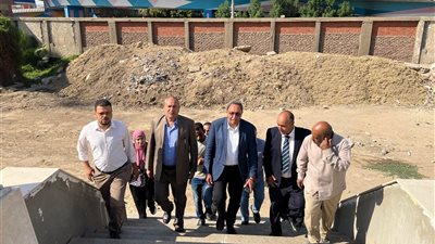 محافظ قنا يوجه بسرعة تسليم حمام السباحة الجديد بالاستاد.. ومعايير الأمان أولوية