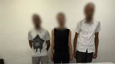 القبض على 3 متهمين بسرقة مشغولات ذهبية من داخل شقة سكنية بمدينة نصر 