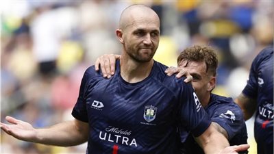 كريستيان جراي لاعب أوكلاند سيتي: التوازن بين كرة القدم والتدريس صعب.. والبطولات تستحق العناء | حوار