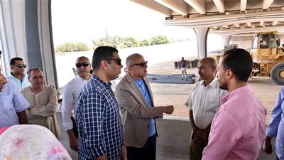 محافظ الأقصر يتابع المشروعات الخدمية والتنموية الجارية بمركز القرنة