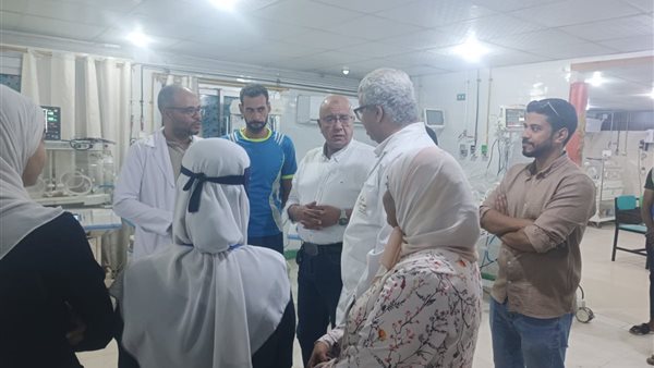 وكيل صحة قنا يطمئن