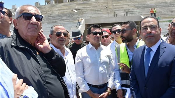 وزير الشباب والرياضه