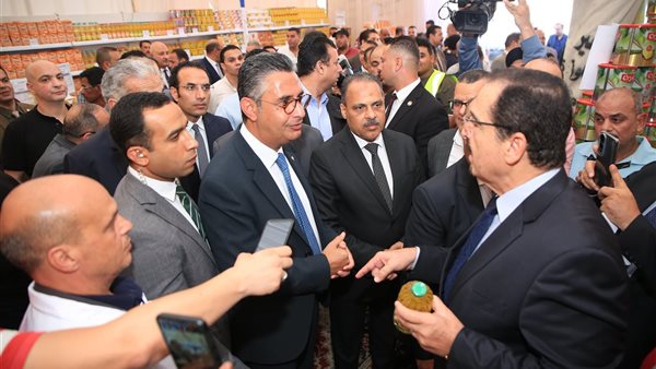 وزير التموين