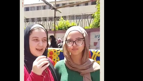 طلاب الثانوية 