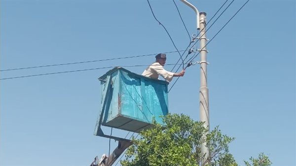 صيانة أعمدة الإنارة