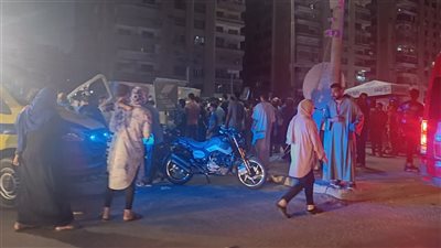 سقوط ونش على سيارة ملاكي بعد اصطدامه بيافطة بطريق الأوتوستراد.. شاهد عيان: أم وابنها توفيا