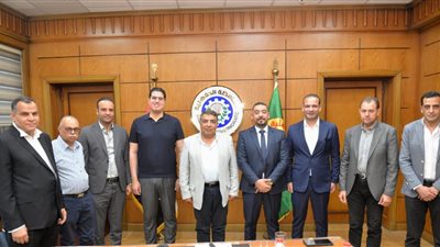 محافظ الدقهلية يعقد أول اجتماع مع جمعية المستثمرين الجدد بالمنطقة الصناعية بـ جمصة 