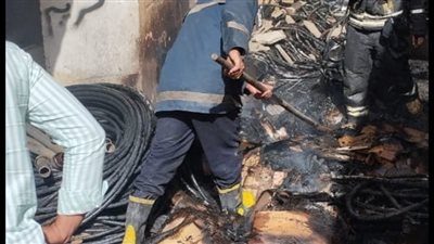 السيطرة على حريق في مخزن كابلات كهرباء بالتجمع الخامس 