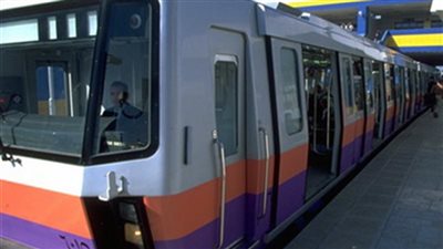 بعد توقفها لأكثر من 15 دقيقة.. عودة حركة قطارات الخط الثاني للمترو إلى طبيعتها