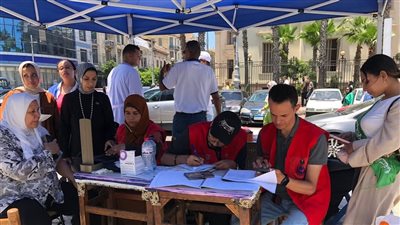 للتأكد من سيرها بشكل سليم.. وكيل وزارة الصحة تتابع حملة التبرع بالدم في الإسكندرية