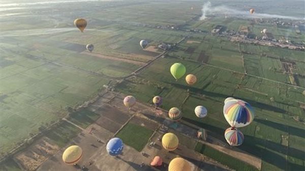 البالون الطائر في