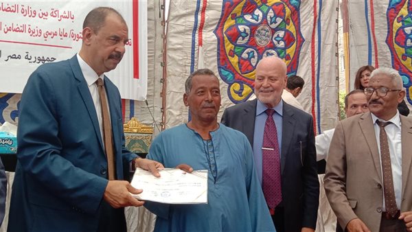 تسليم مراكب صيد بسوهاج