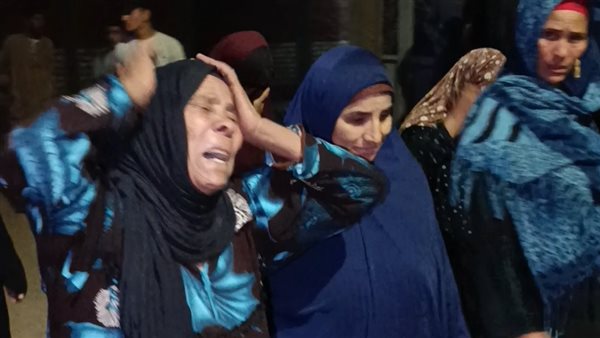 انهيار والدة أحد