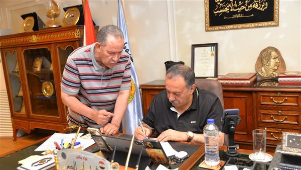 محافظ أسيوط