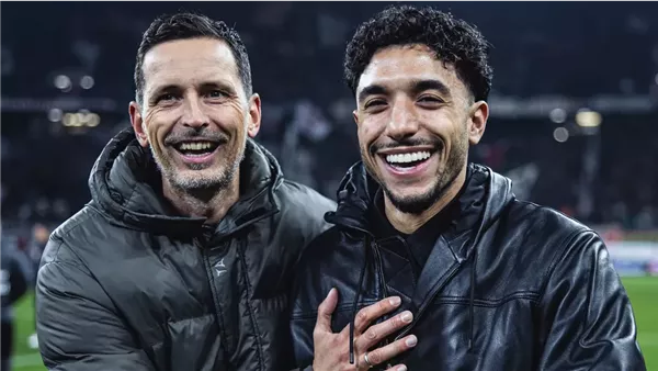 مدرب فرانكفورت مع