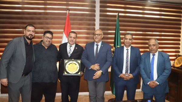 محافظ القليوبية يُكرم