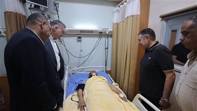 وصول وزيري البترول والعمل للاطمئنان على الناجين في حادث غرق حفار جبل الزيت| صور