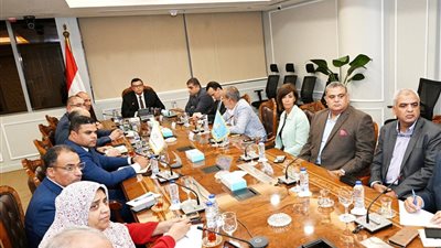 وزير الإسكان يتابع تنفيذ مشروع حدائق تلال الفسطاط.. ويكلف بتكثيف العمالة وسرعة الإنجاز