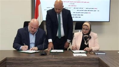 نقل الكهرباء توقع عقدًا مع كابلات مصر لتدعيم الشبكة القومية بنحو 3.8 كم من كابلات الجهد العالي