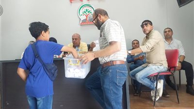 جهاز الشيخ زايد يجري قرعة لاختيار 50 فائزا بتراخيص سيارات ميكروباص بعد توقف 20 عامًا