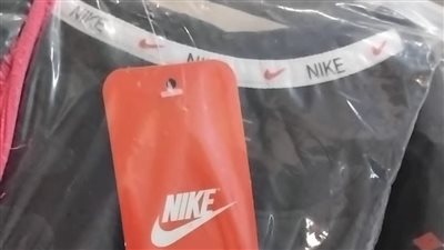 علامات تجارية مقلدة.. ضبط كيان مخالف لإنتاج وبيع الملابس الرياضية مجهولة المصدر بقويسنا| صور