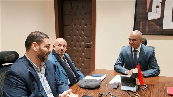 خلال الاجتماع 