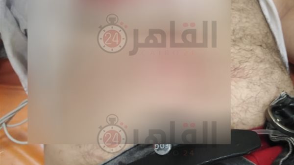 طعن فرد أمن 