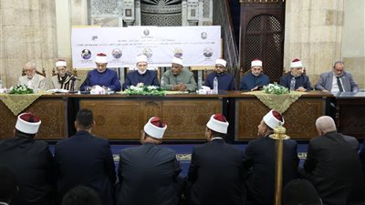 في احتفالية ختم شرح علل الترمذي بالجامع الأزهر.. أحمد معبد: هذا العلم صفوة الصفوة وختم الكتاب تتويج للإخلاص 