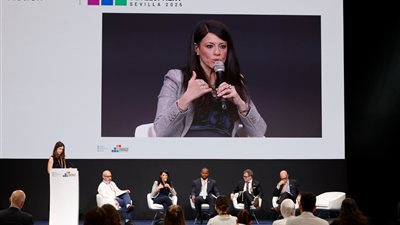وزيرة التخطيط تشارك بفعاليات مكثفة في مؤتمر تمويل التنمية بإسبانيا